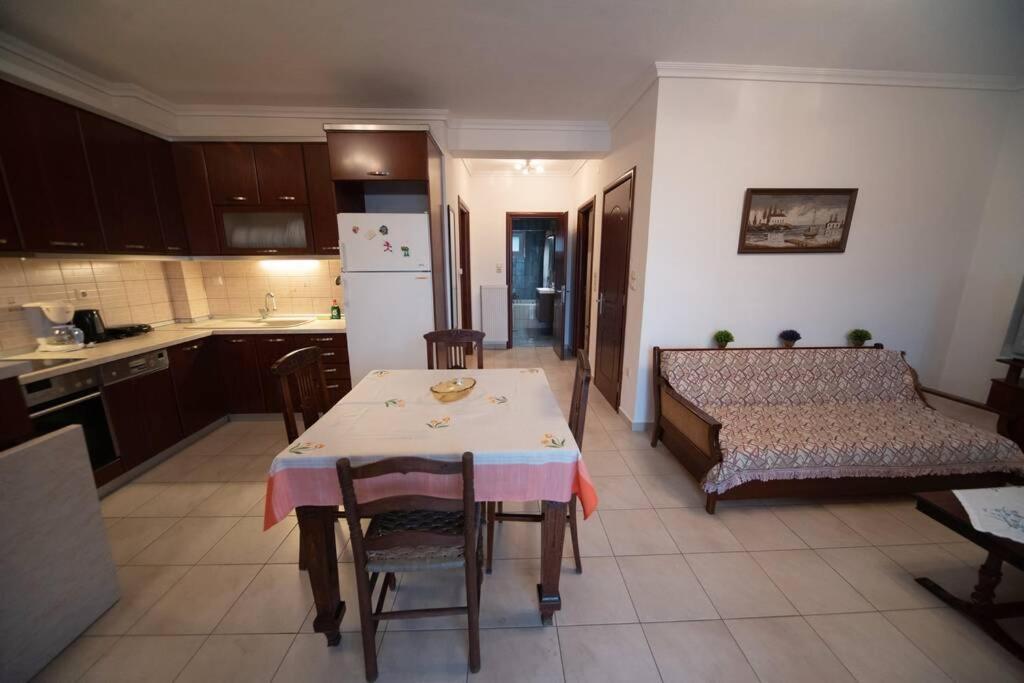 Zoe'S Apartments Nea Iraklitsa 外观 照片