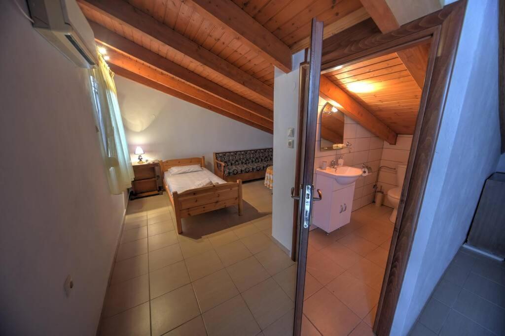 Zoe'S Apartments Nea Iraklitsa 外观 照片