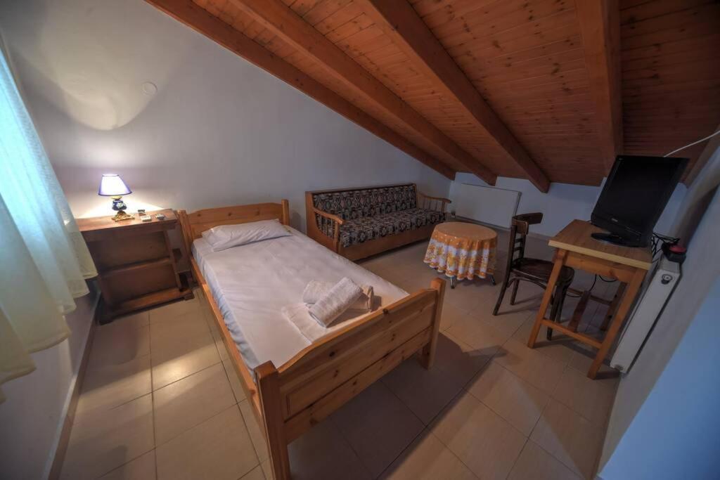 Zoe'S Apartments Nea Iraklitsa 外观 照片